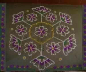 Podikolam Pookolam