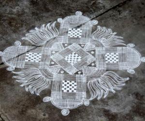 Rangoli: aadi velli rangoli