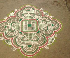 Rangoli: Padi Kolam