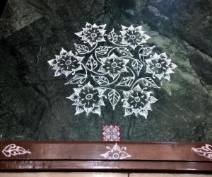 Rangoli: Home Kolams