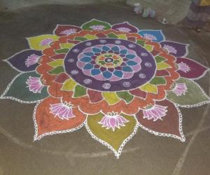 Rangoli: Freehand kolam