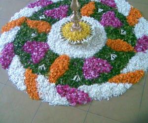 Rangoli: pookolam