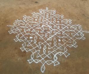 Rangoli: Chikku kolam