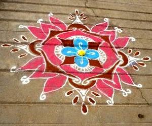 Freehand kolam