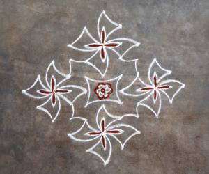 Four petaled flower kolam 