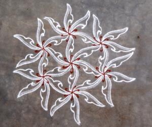 Rangoli: Curled Lilies