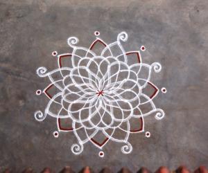 Freehand kolam