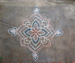 Rangoli: Freehand kolam