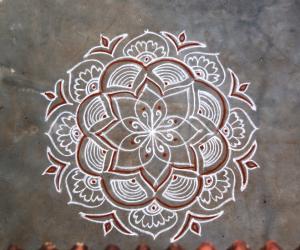 Rangoli: Freehand kolam