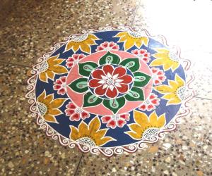 Rangoli: freehand rangoli