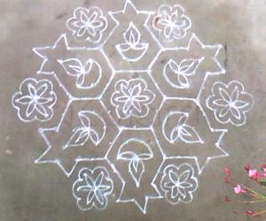 Rangoli: Deepa kolam 