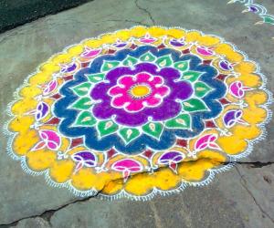 Free hand rangoli