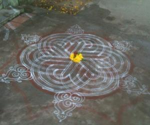 Rangoli: margazhi kolam