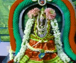 Rangoli: Vara Siddhi Vinayagar and kolam