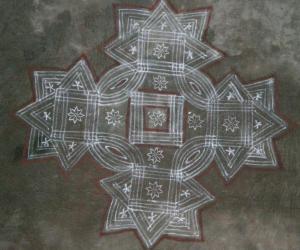 Rangoli: Vaikunda Ekadhasi Kolam