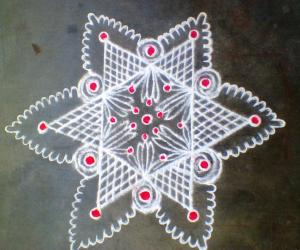 Rangoli: Star kolam