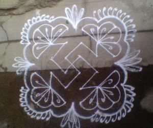 Rangoli: poo kolam