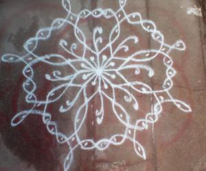 Pulli kolam