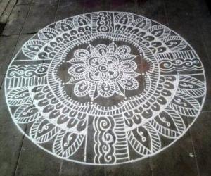 Rangoli: Free hand rangoli