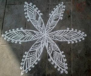 Free hand rangoli