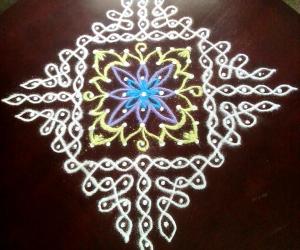 Dotted kolam