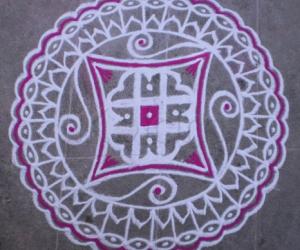Rangoli: Chithra pournami spl kolam