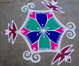 Dotted kolam