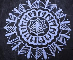 Freehand rangoli