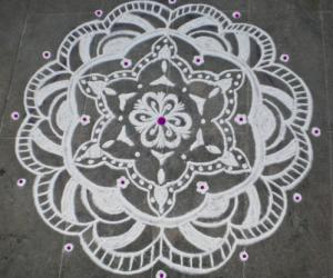 Freehand rangoli