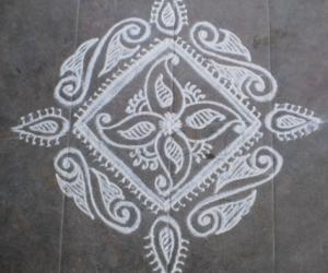 Freehand rangoli