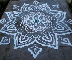 Freehand rangoli
