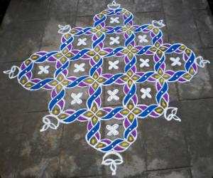 Dotted kolam
