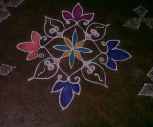 Dotted kolam