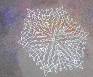Rangoli: Markazhi kolam