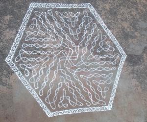 Rangoli: Markazhi kolam