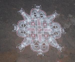 Rangoli: Padi kolam