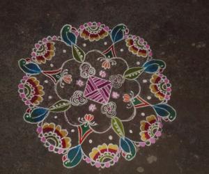 Rangoli: Markazhi kolam