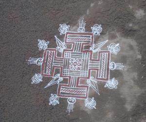 Rangoli: padikolam