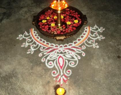 Rangoli: Kolam around the lamp