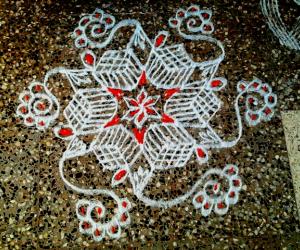 Dotted kolam