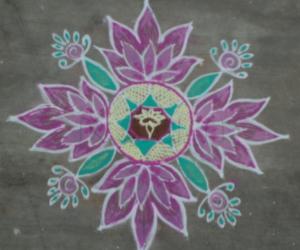 Lotus kolam