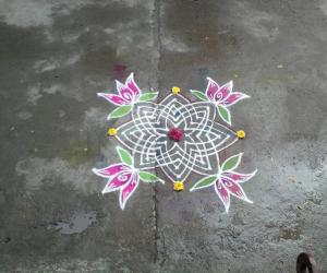 flower kolam