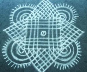 Rangoli: Small padi kolam