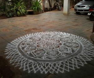 Rangoli: aadi perukku