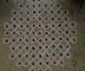 Rangoli: sikku kolam 4