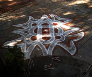 Rangoli: thai velli kolam