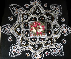 Rangoli: puja room kolam