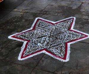 Rangoli: aadi perukku kolam