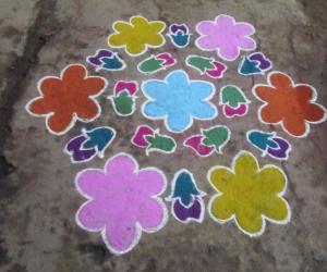 flower with bud kolam
