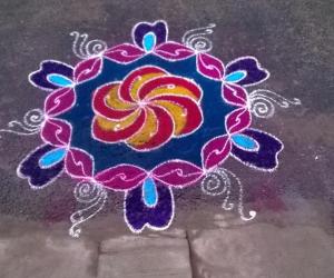 Rangoli: dotted kolam